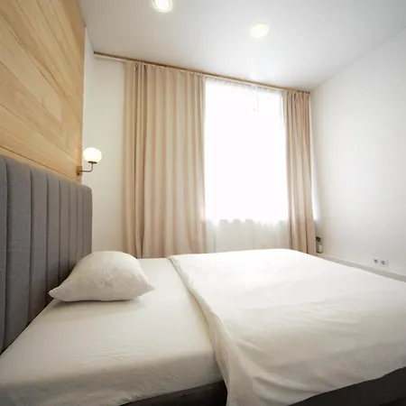 Apartment Three Bedroom Apt - Next To St Peters Church Riga